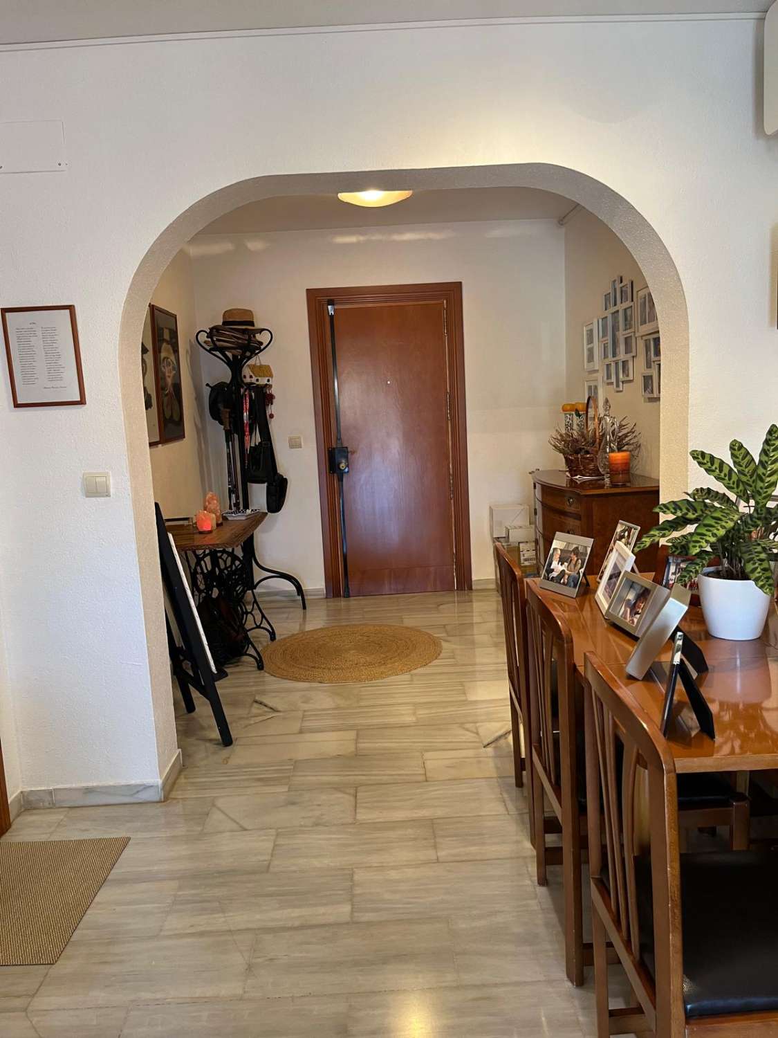 Bonita casa adosada en la Urbanización Olimar