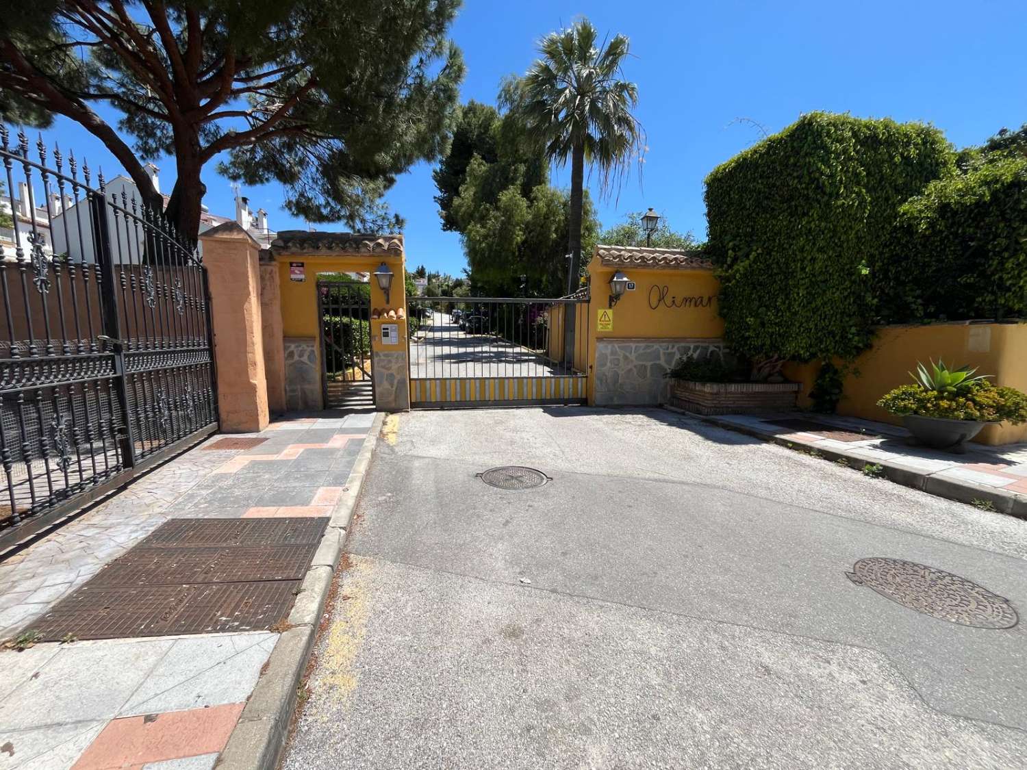 Bonita casa adosada en la Urbanización Olimar
