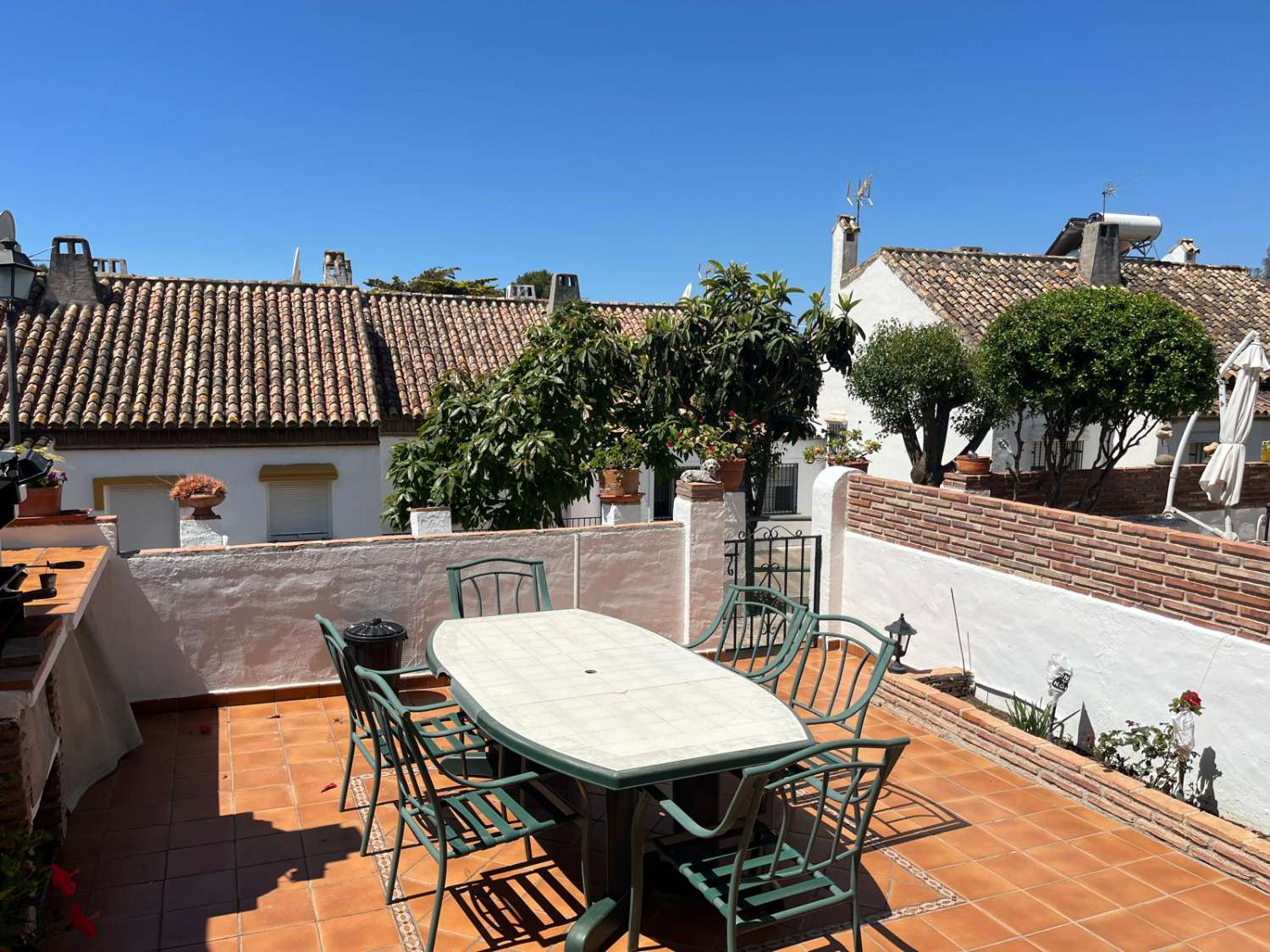 Bonita casa adosada en la Urbanización Olimar