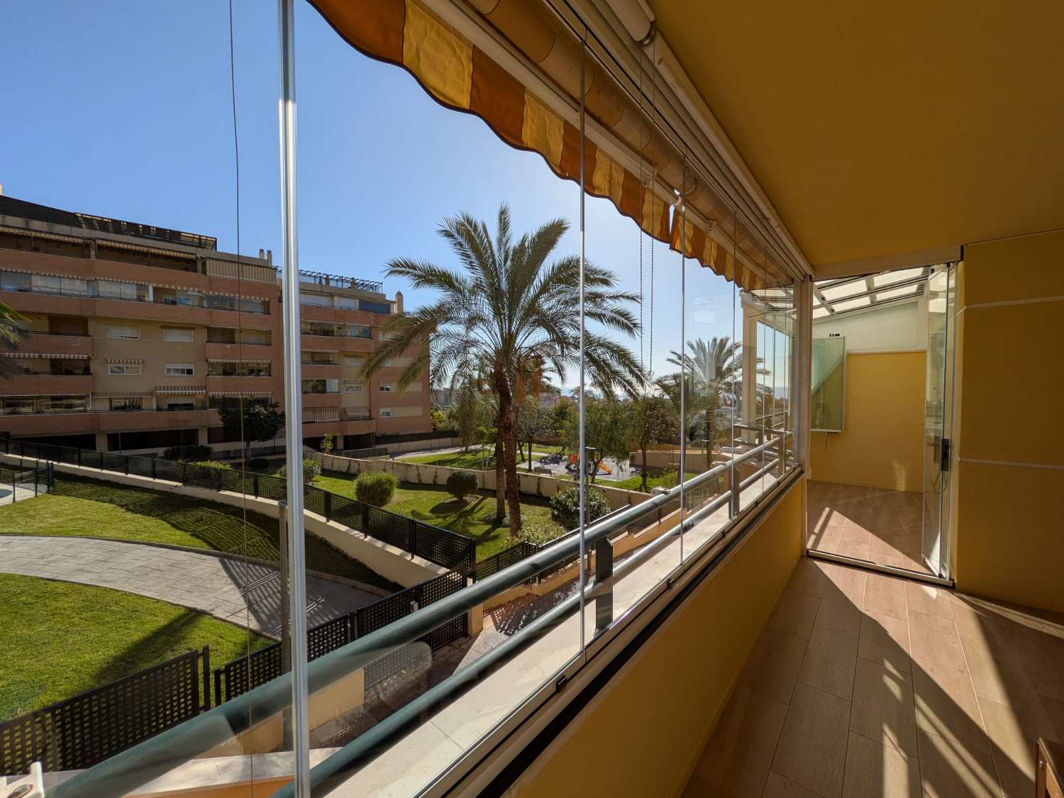 Huoneisto myynnissä El Pinillo (Torremolinos)