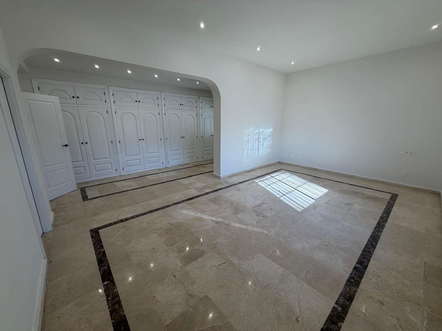 Villa en venta en Marbella