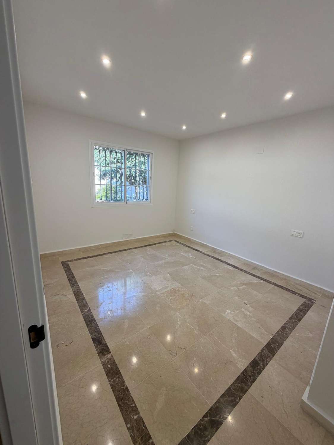 Villa en venta en Marbella