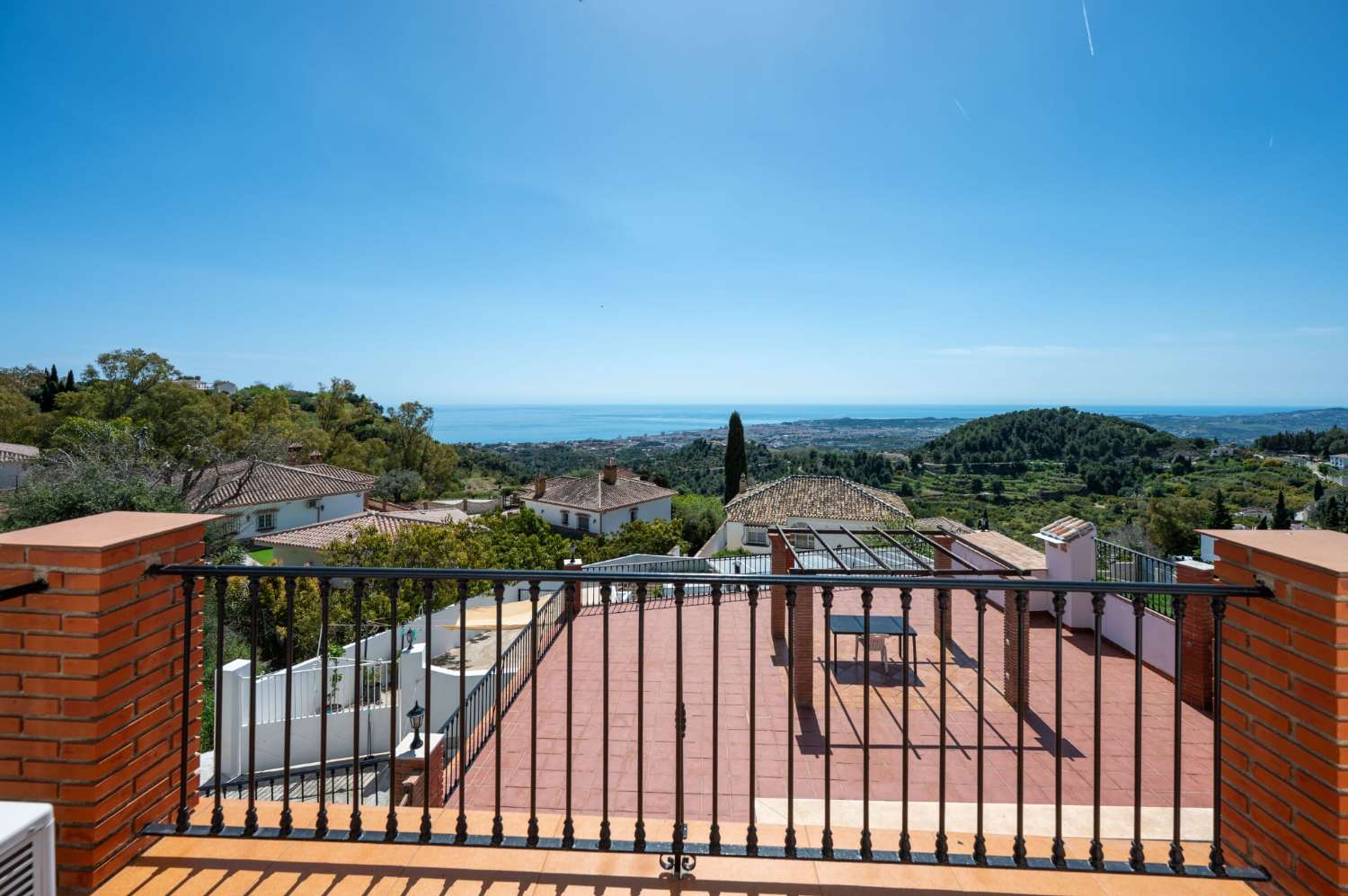 Inversión Única con Vistas de Ensueño en Osunilla.