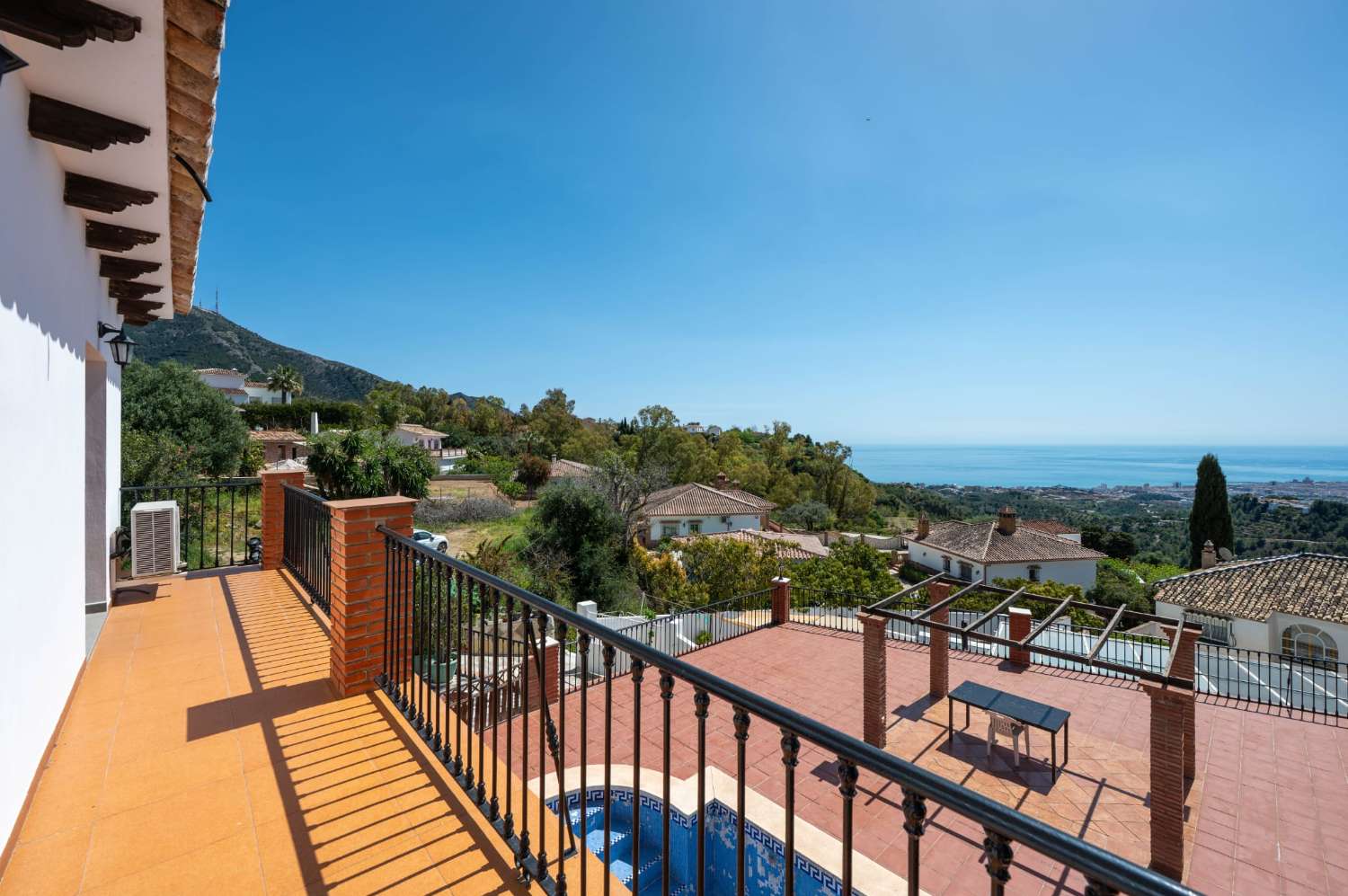 Inversión Única con Vistas de Ensueño en Osunilla.