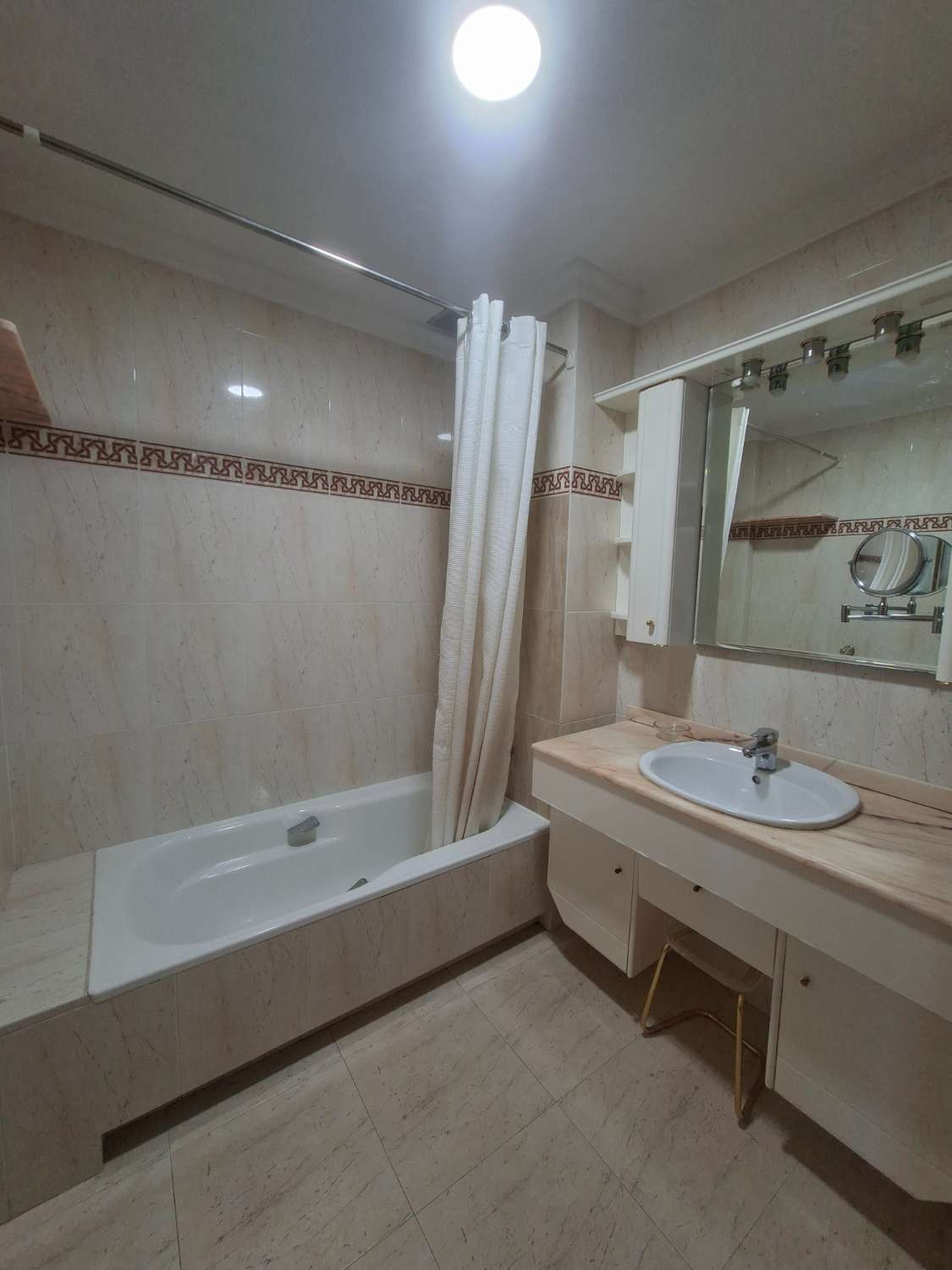 Pis en venda in Torremolinos