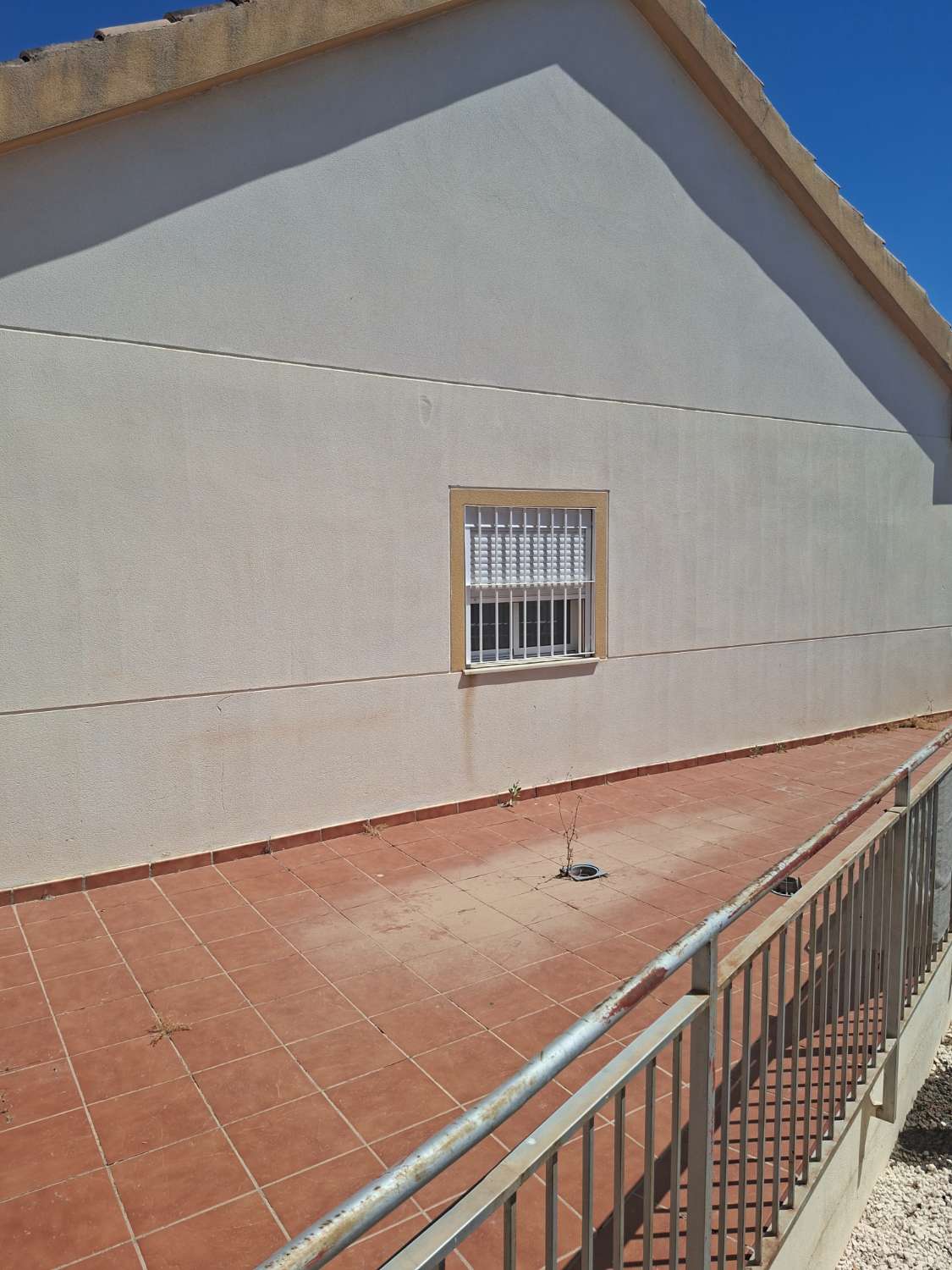 Magnifica vivienda en esquina