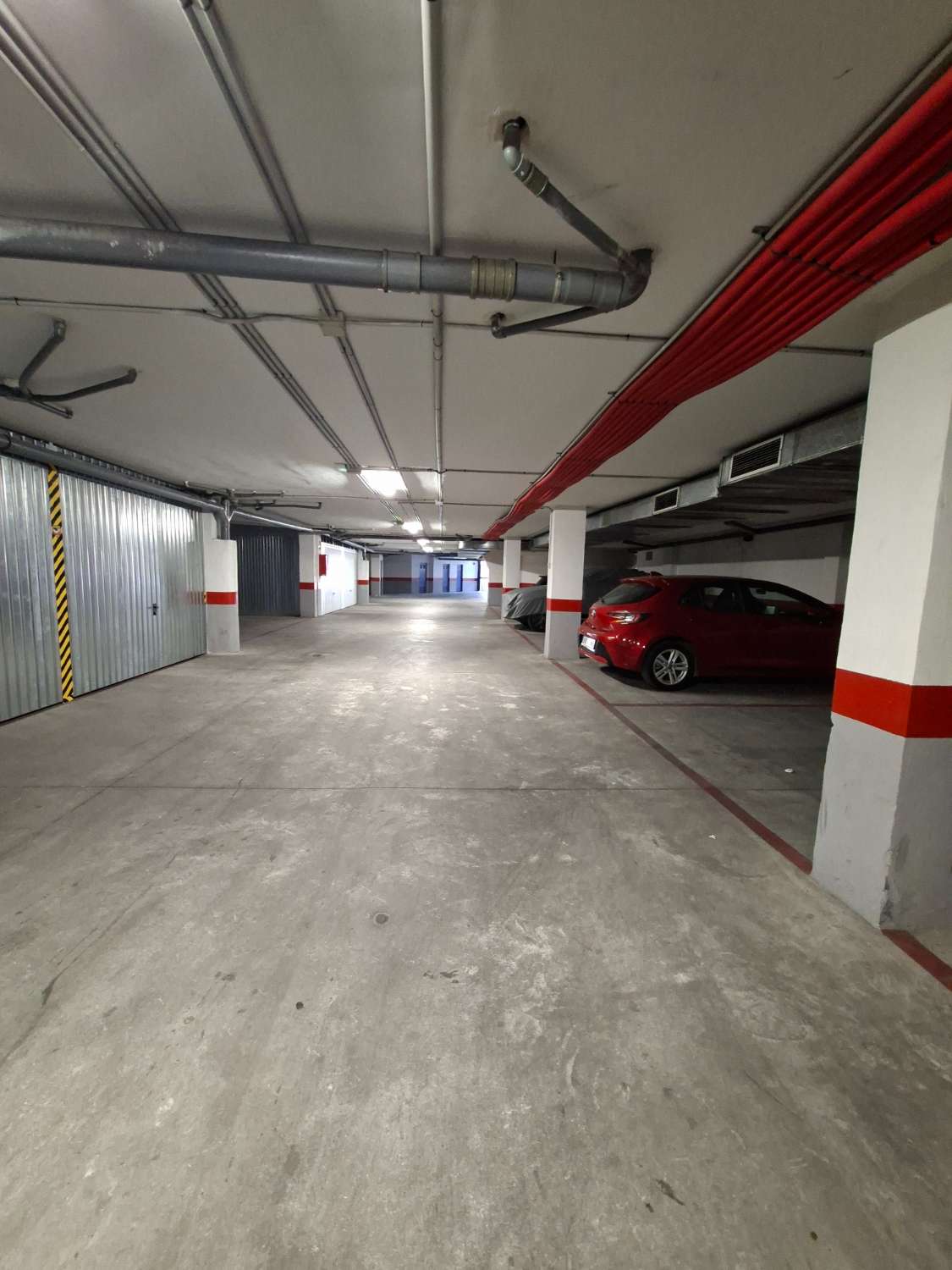Garaje en alquiler en Benalmádena