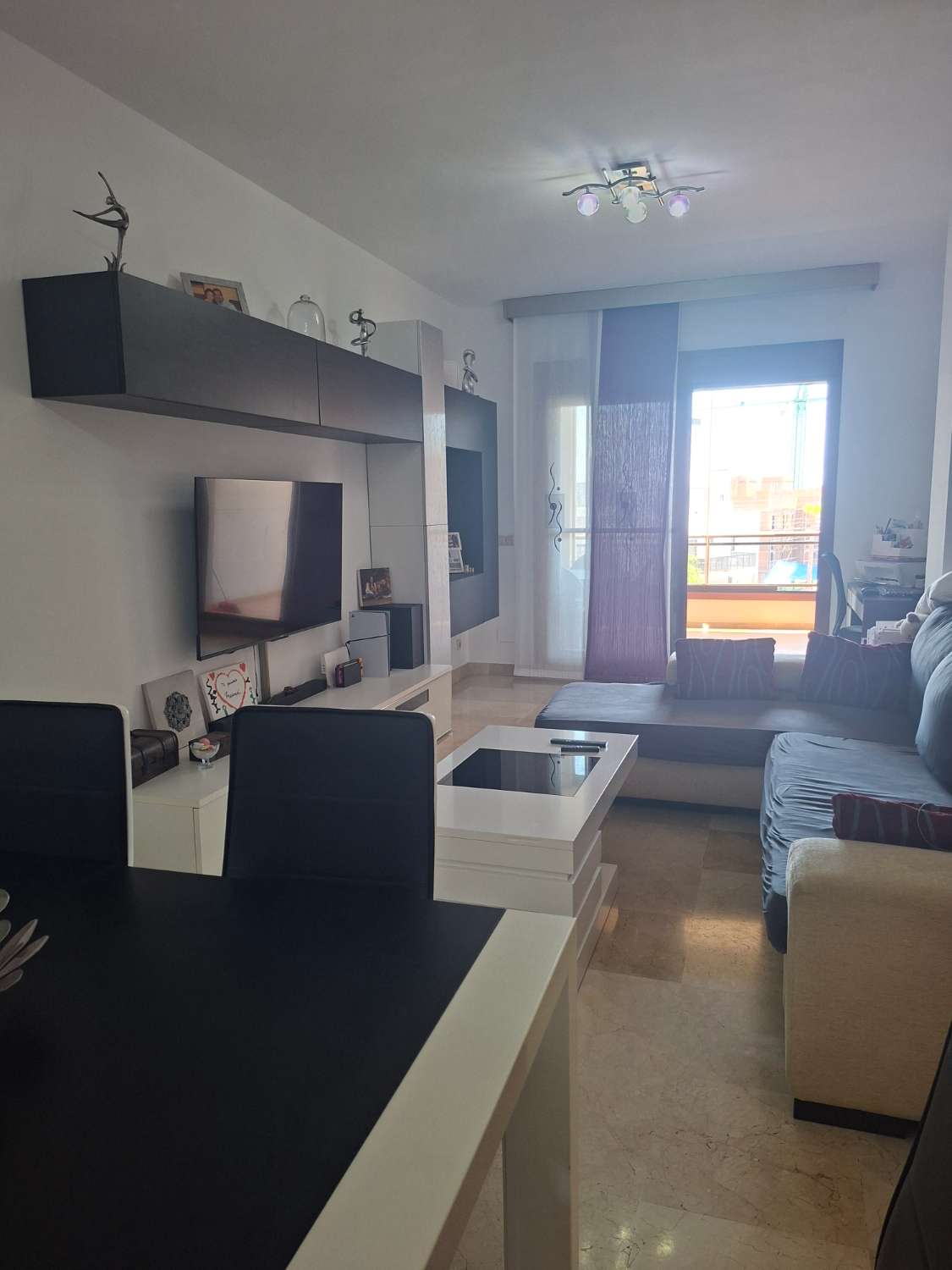Magnífico piso en la zona del Lagarejo.