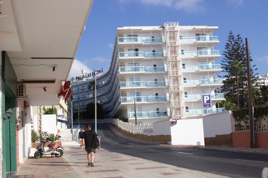Huoneisto myynnissä Torremolinos