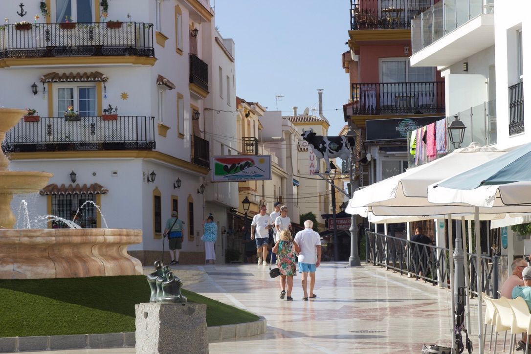 Huoneisto myynnissä Torremolinos